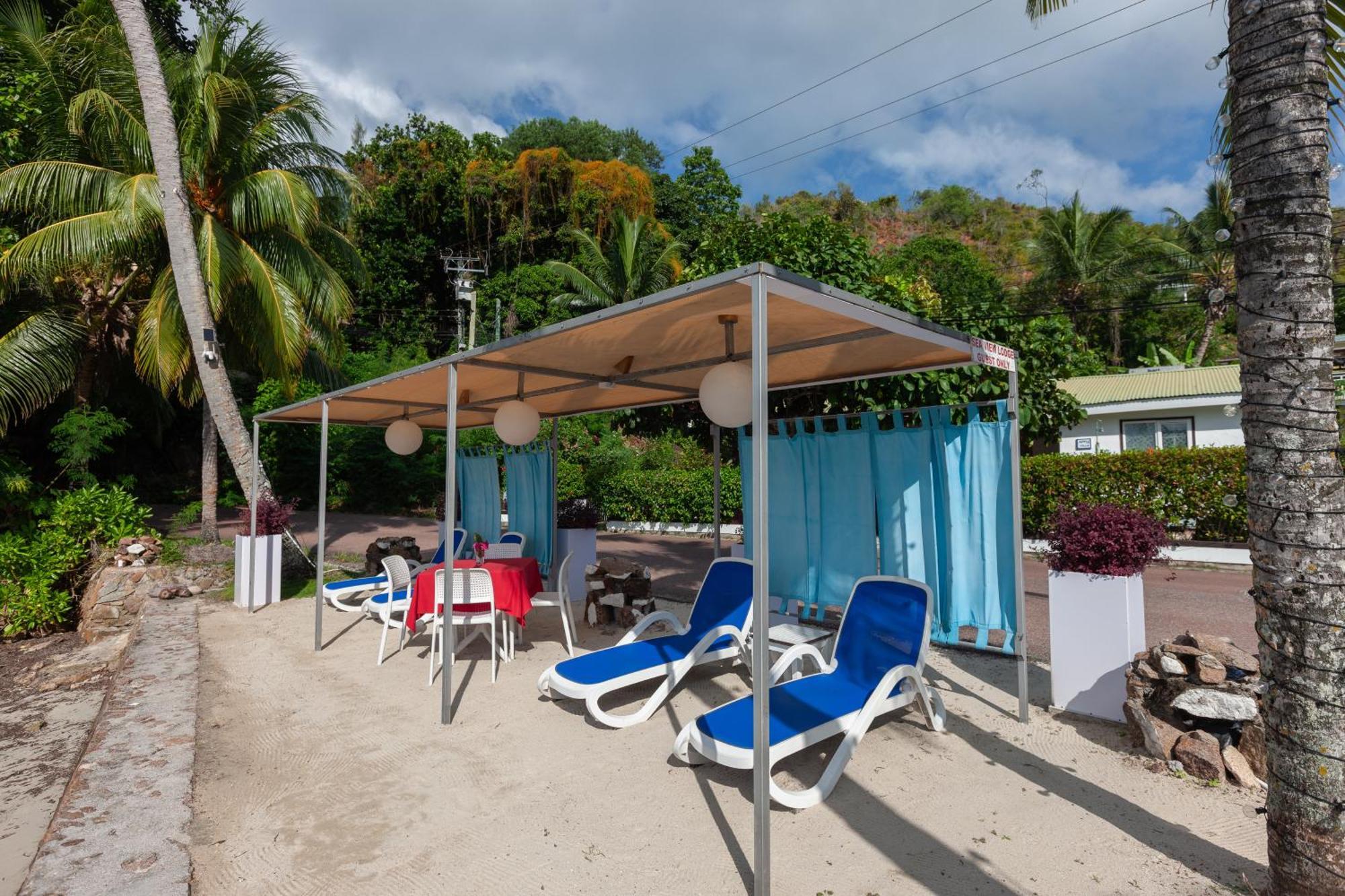 シー ビュー ロッジ Baie Sainte Anne エクステリア 写真